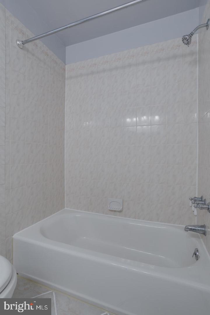 7117 Hadlow Court Springfield, VA 22152 - Photo 21 of 36