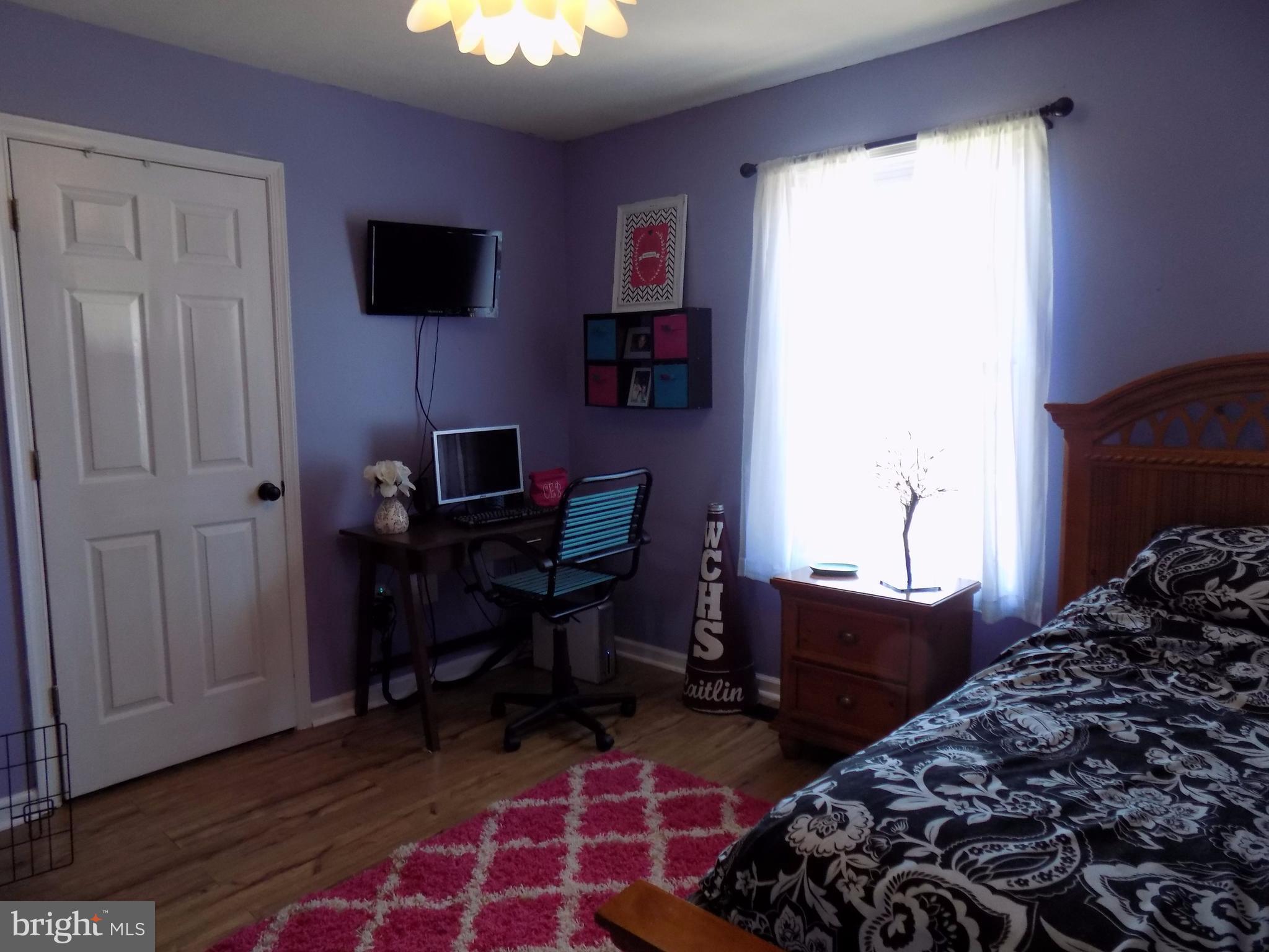 31 Cliffside Road Linden, VA 22642 - Photo 11 of 29 Bedroom
