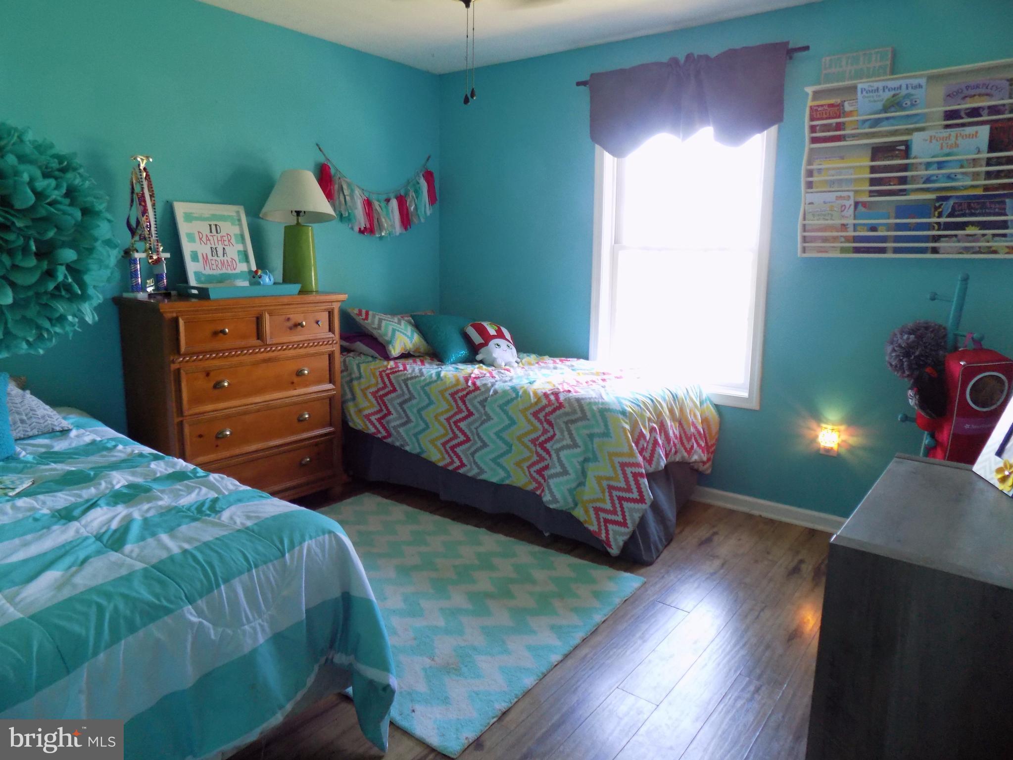 31 Cliffside Road Linden, VA 22642 - Photo 14 of 29 Bedroom