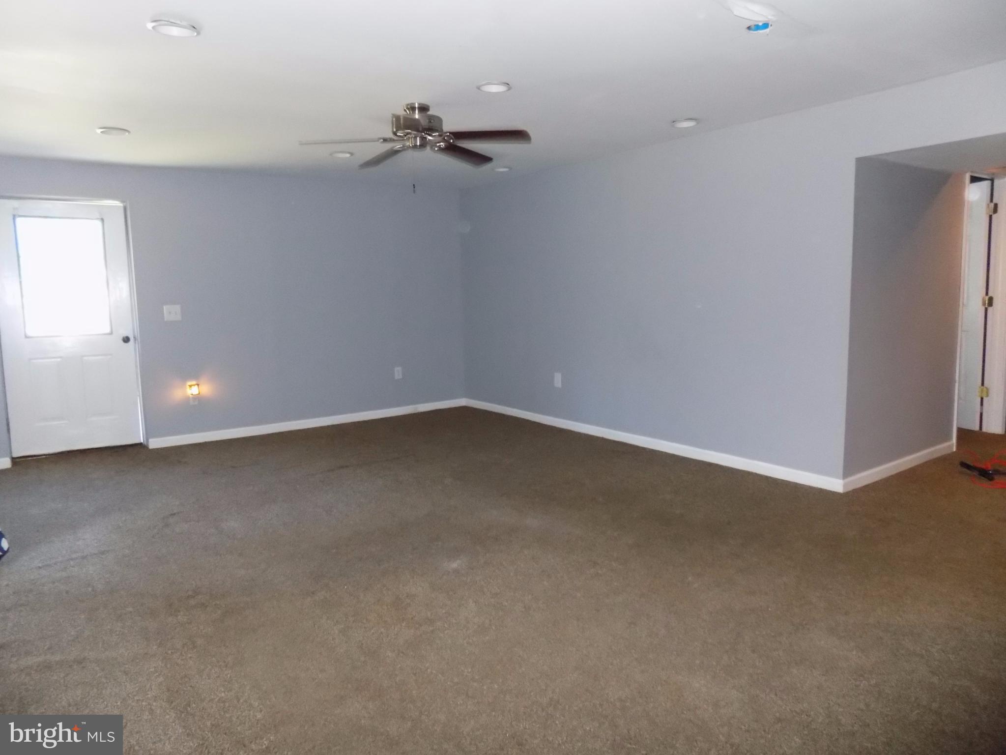 31 Cliffside Road Linden, VA 22642 - Photo 23 of 29 Family Room