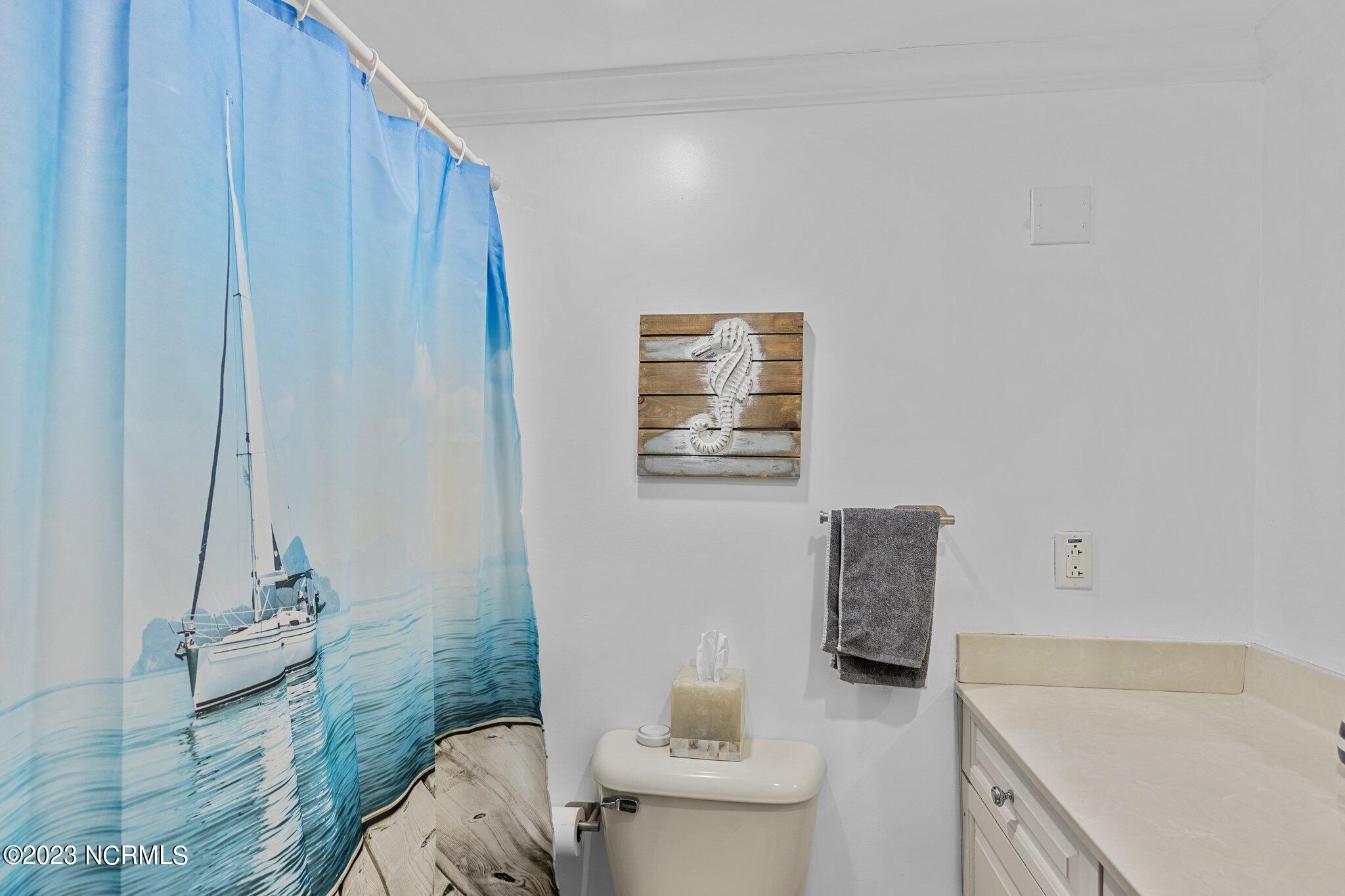 2305 West Fort Macon Road, Unit 302 Atlantic Beach, NC 28512 - Photo 35 of 37 2nd bath
