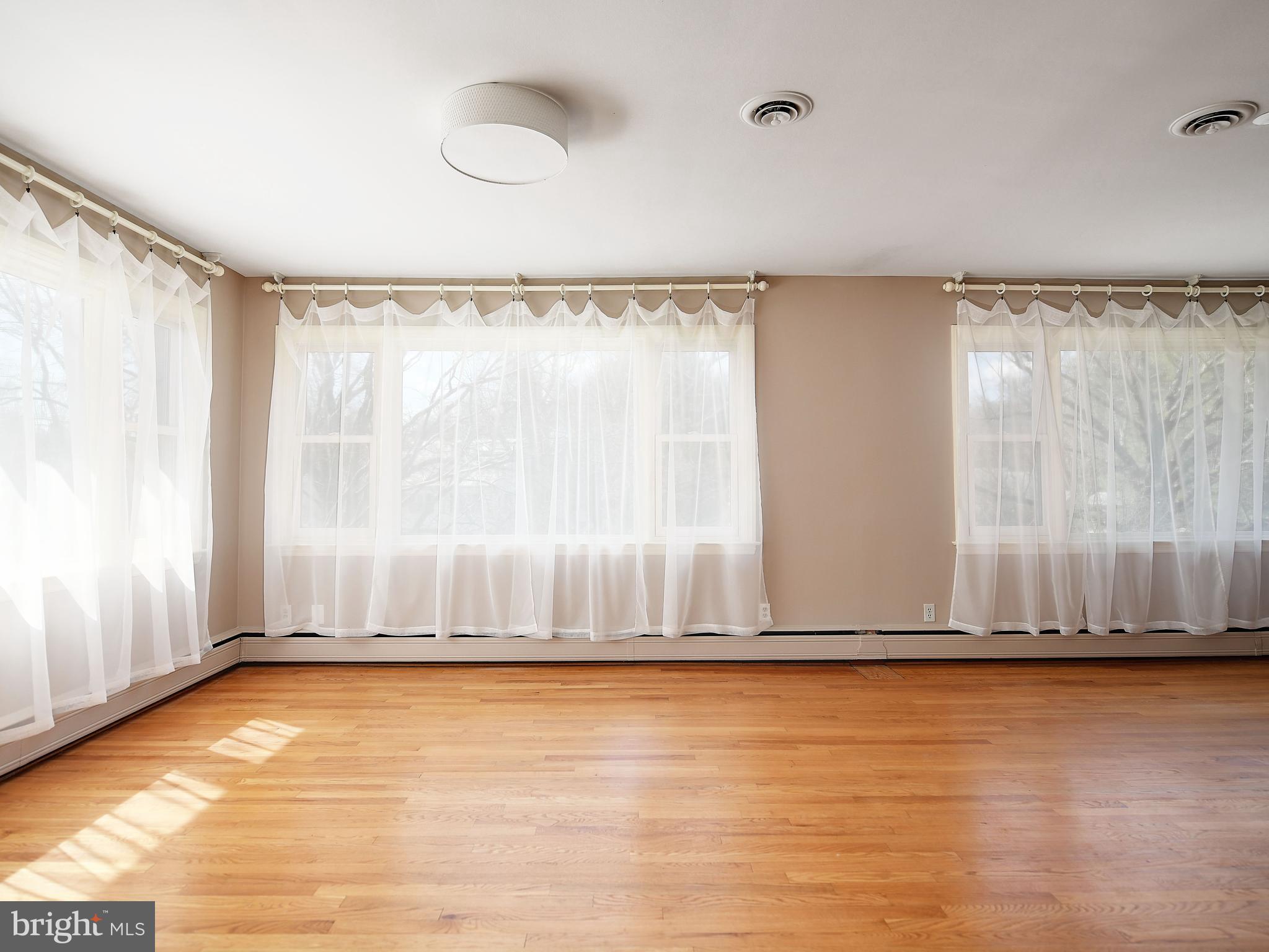 5511 Greenleaf Road Baltimore, MD 21210 - Photo 12 of 45 Dining Room