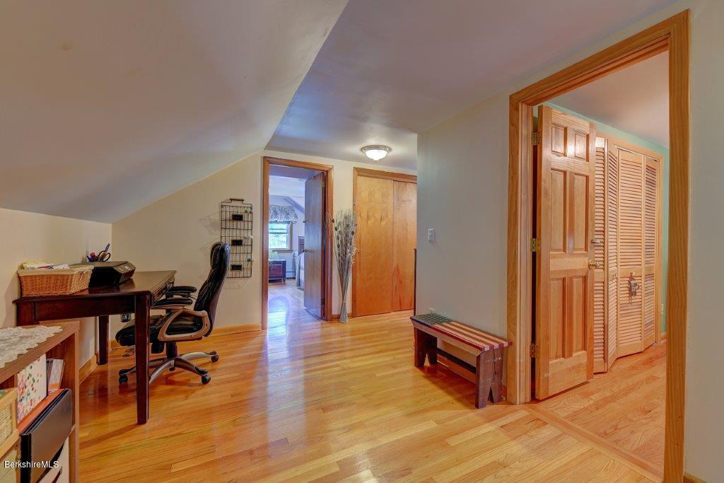 173 Eleanor Road Pittsfield, MA 01201 - Photo 16 of 38 20-2nd Floor Landing