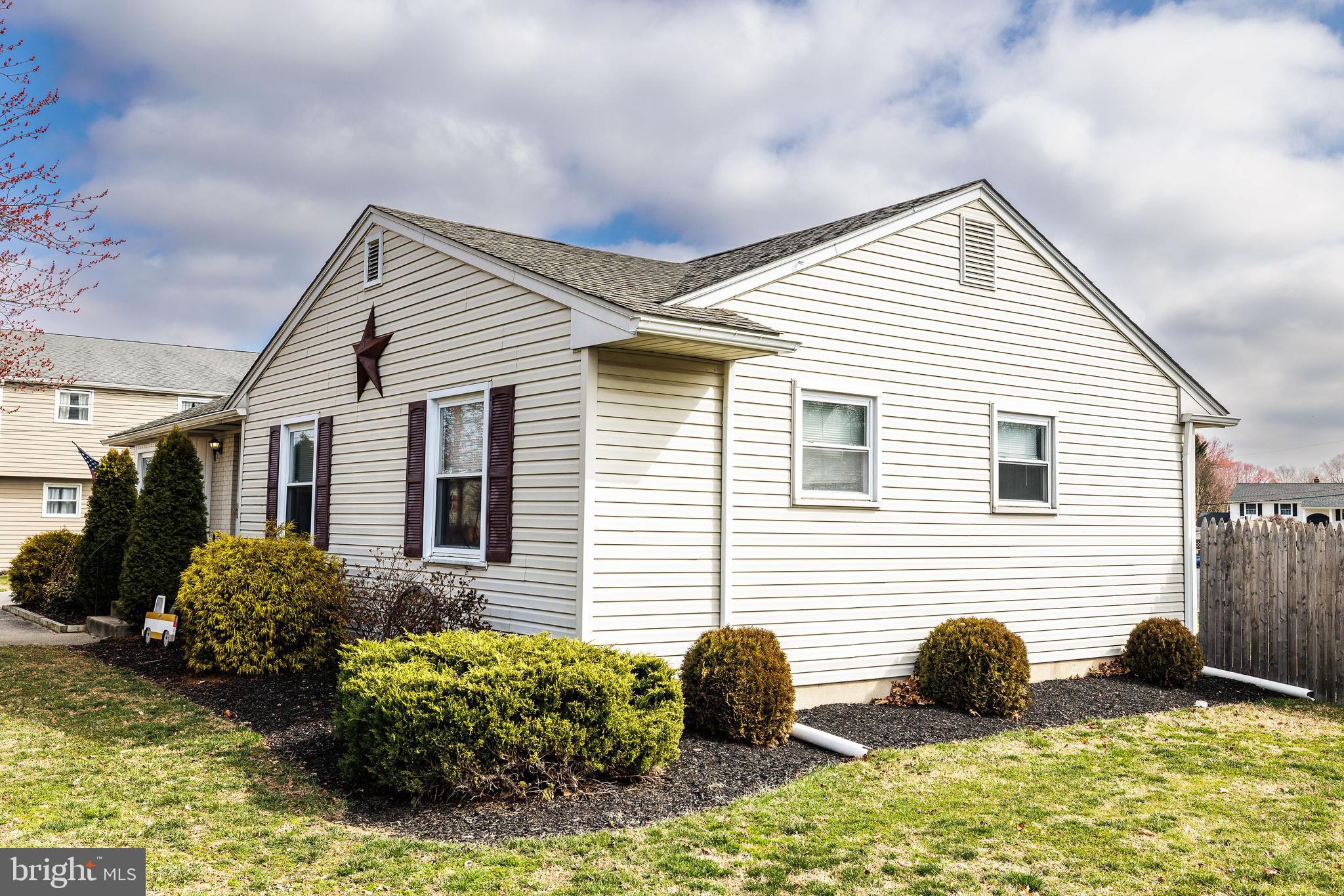 47 Fort Mott Road Pennsville, NJ 08070 - Photo 2 of 17 Gallery Image 2