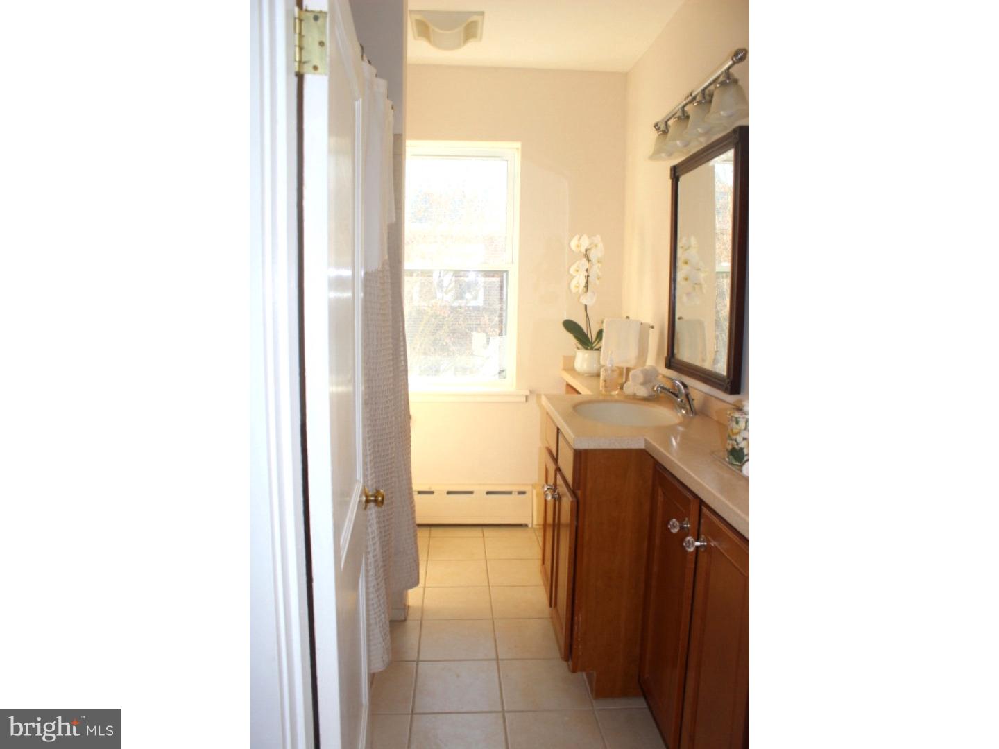 604 Grove Street Haddonfield, NJ 08033 - Photo 15 of 21 Bathroom