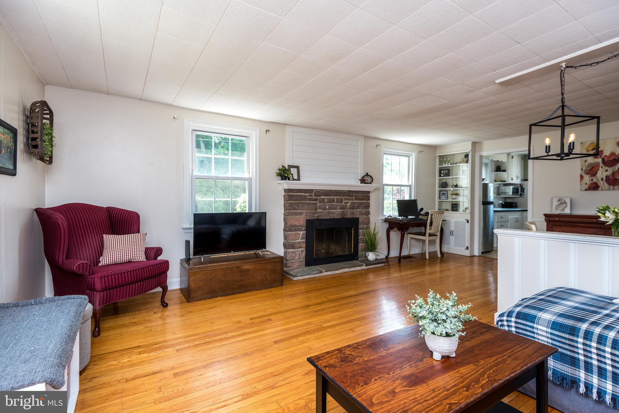 210 Ellis Road Willow Grove, PA 19090 - Photo 4 of 29 Gallery Image 4