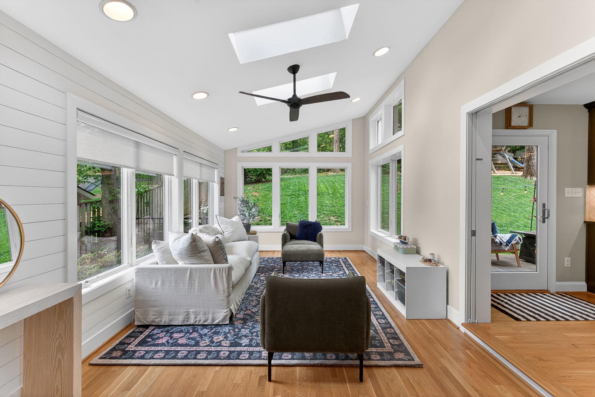 4519 Pickett Road Fairfax, VA 22032 - Photo 12 of 46