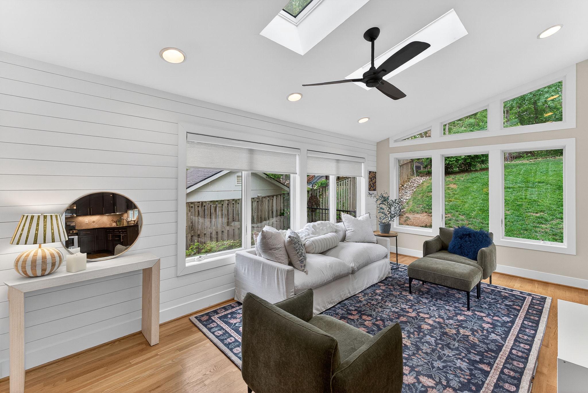 4519 Pickett Road Fairfax, VA 22032 - Photo 13 of 46