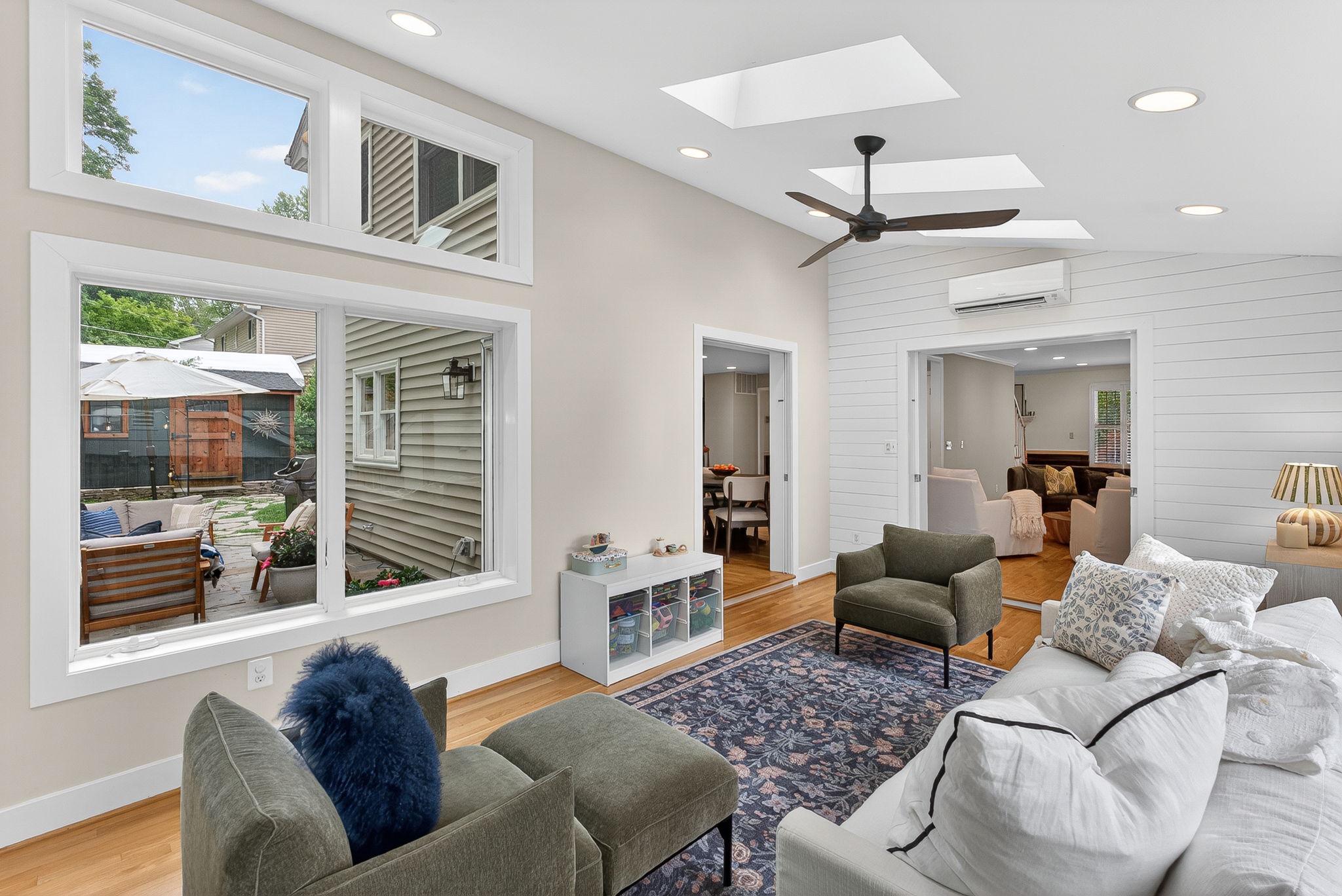 4519 Pickett Road Fairfax, VA 22032 - Photo 15 of 46