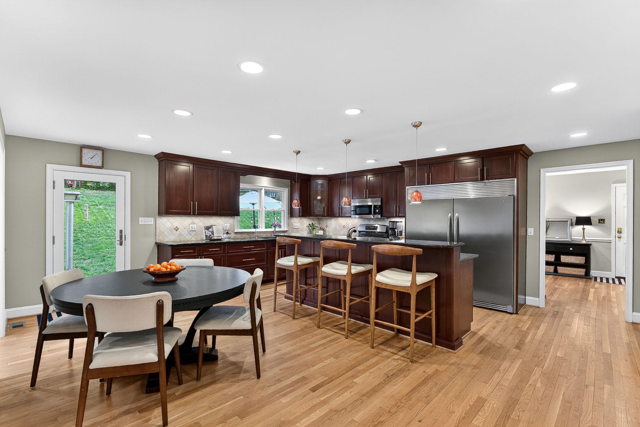 4519 Pickett Road Fairfax, VA 22032 - Photo 16 of 46