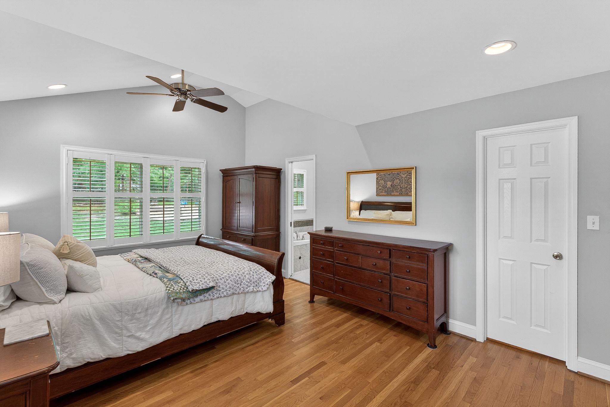 4519 Pickett Road Fairfax, VA 22032 - Photo 23 of 46