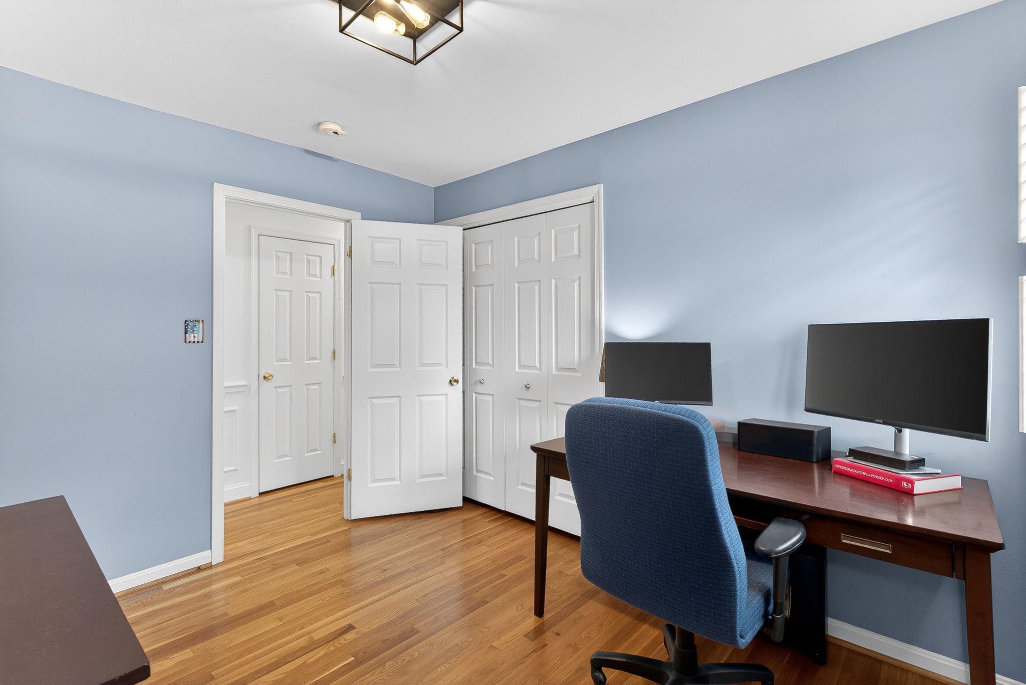 4519 Pickett Road Fairfax, VA 22032 - Photo 29 of 46