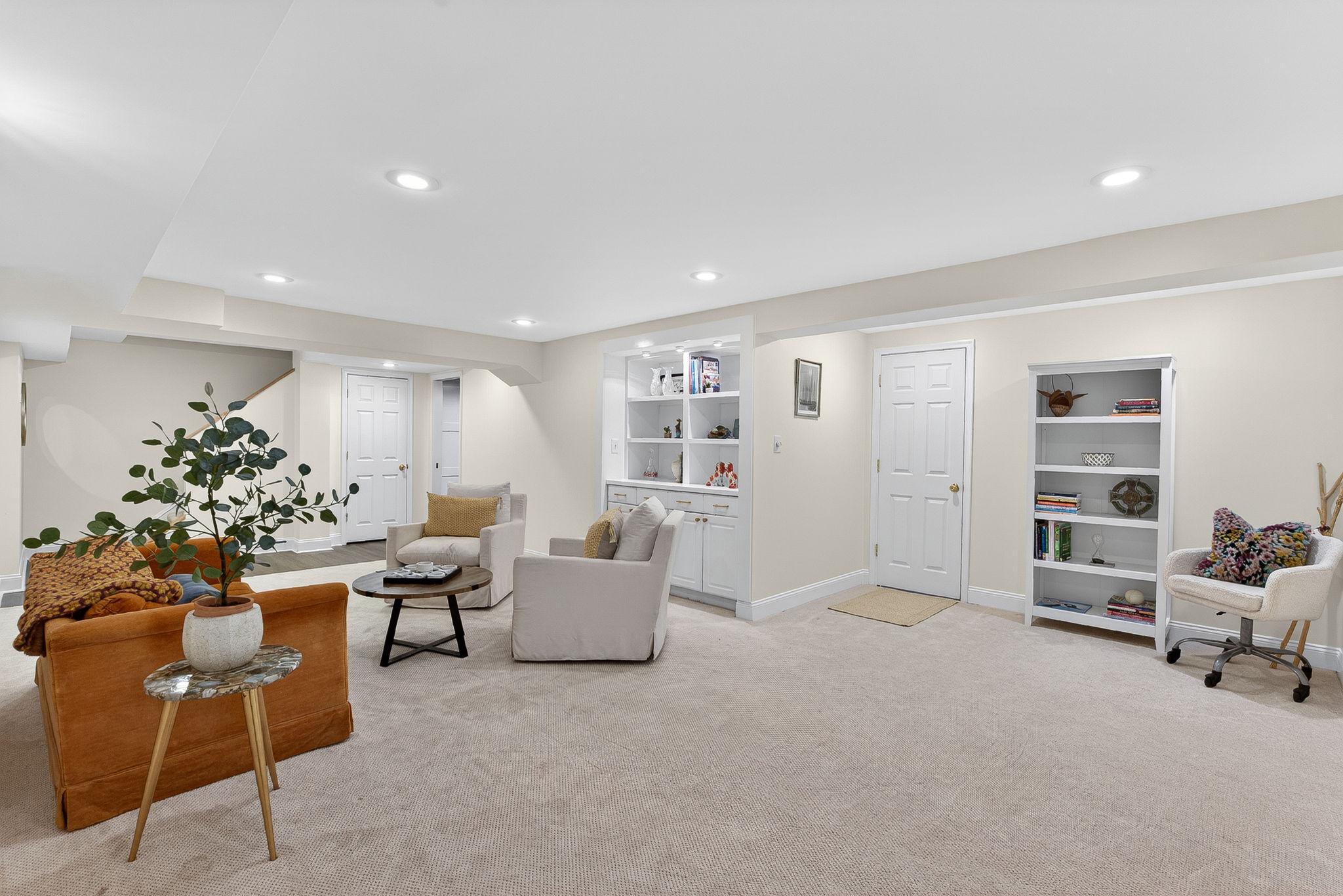 4519 Pickett Road Fairfax, VA 22032 - Photo 37 of 46