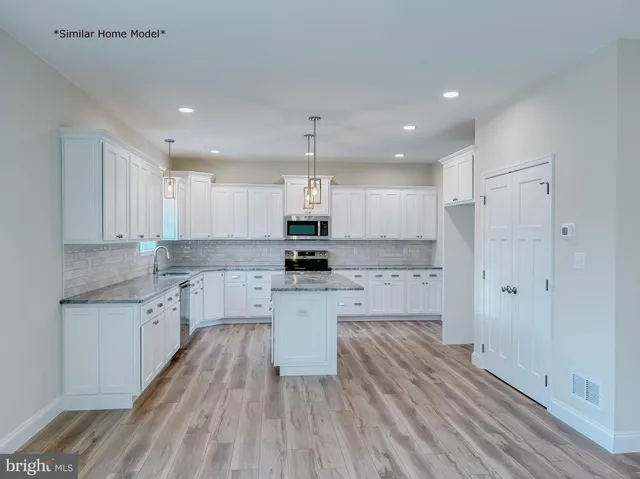 $449,900 | 115 Gabrielle Lane, Chambersburg, PA 17202