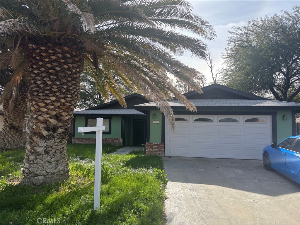 313 Mamie Street Ridgecrest, CA 93555 - Photo 1 of 33 Driveway
