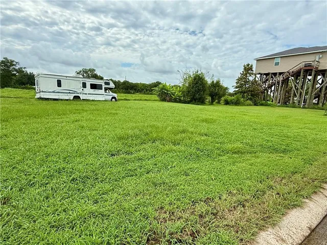 $25,000 | 157 Chouest Lane, Buras, LA 70041