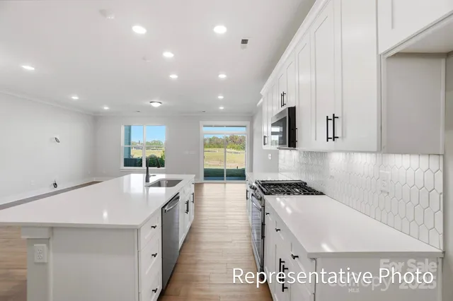 $430,500 | 438 Blythe Townhome Lane, Waxhaw, NC 28173