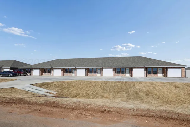 front view of house with a yard