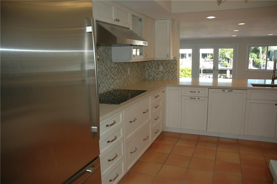 4271 Northeast 23rd Terrace Lighthouse Point, FL 33064 - Photo 13 of 32 Photo 13