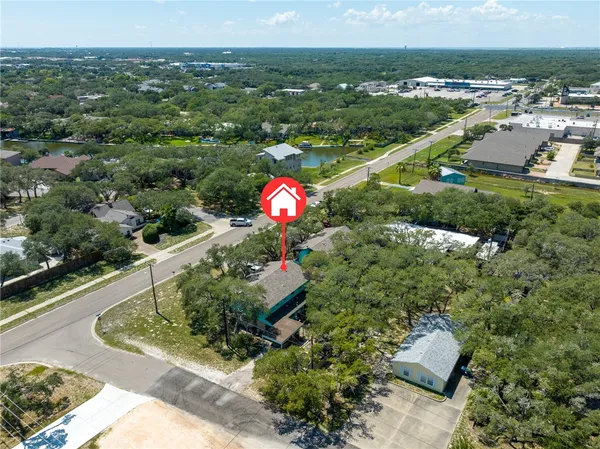 $445,000 | 501 Traylor Boulevard, Rockport, TX 78382