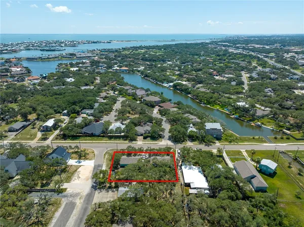 $445,000 | 501 Traylor Boulevard, Rockport, TX 78382