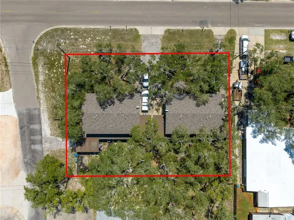 $445,000 | 501 Traylor Boulevard, Rockport, TX 78382