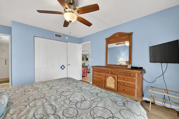 $649,900 | 429 Northeast Tradewind Lane, Unit 303, Jensen Beach, FL 34957