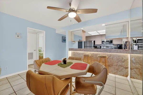 $649,900 | 429 Northeast Tradewind Lane, Unit 303, Jensen Beach, FL 34957