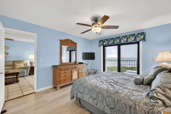 $649,900 | 429 Northeast Tradewind Lane, Unit 303, Jensen Beach, FL 34957