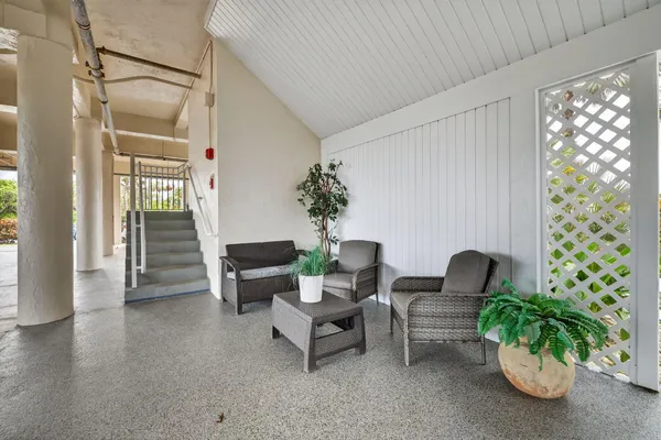 $649,900 | 429 Northeast Tradewind Lane, Unit 303, Jensen Beach, FL 34957