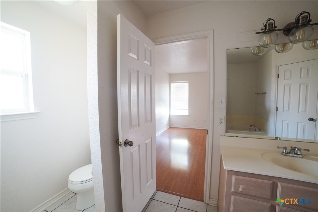 12818 Stonegate Trail Belton, TX 76513 - Photo 15 of 35
