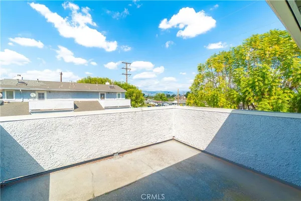 $524,999 | 1402 West Village Lane, West Covina, CA 91790