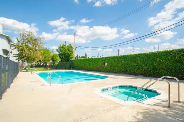 $524,999 | 1402 West Village Lane, West Covina, CA 91790