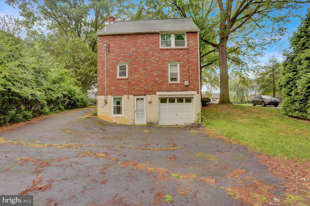 3716 Stoudts Ferry Bridge Road Reading, PA 19605 - Photo 15 of 15