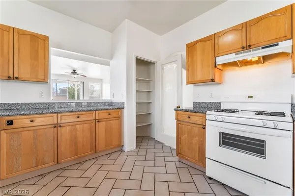 $2,600 | 8301 Alder Meadows Avenue, Las Vegas, NV 89131