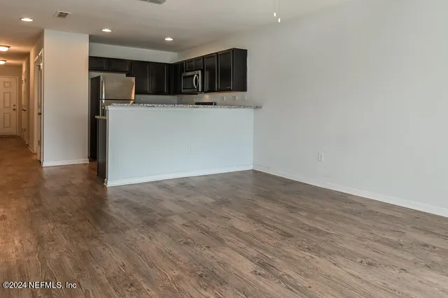 $1,490 | 541 Eiseman Way, Jacksonville, FL 32216