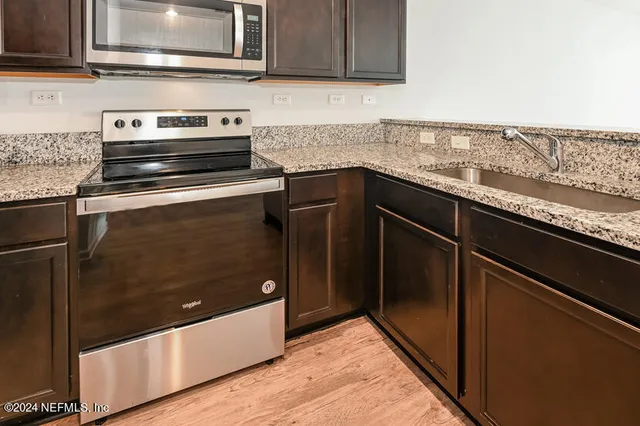 $1,490 | 541 Eiseman Way, Jacksonville, FL 32216