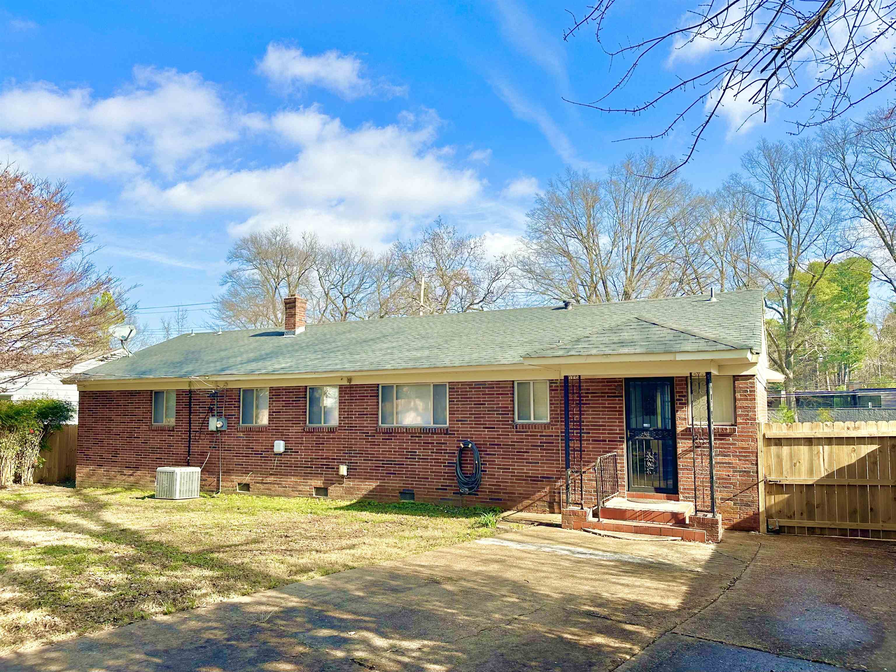 141 North White Station Road Memphis, TN 38117 - Photo 24 of 24 a view of a house with a patio