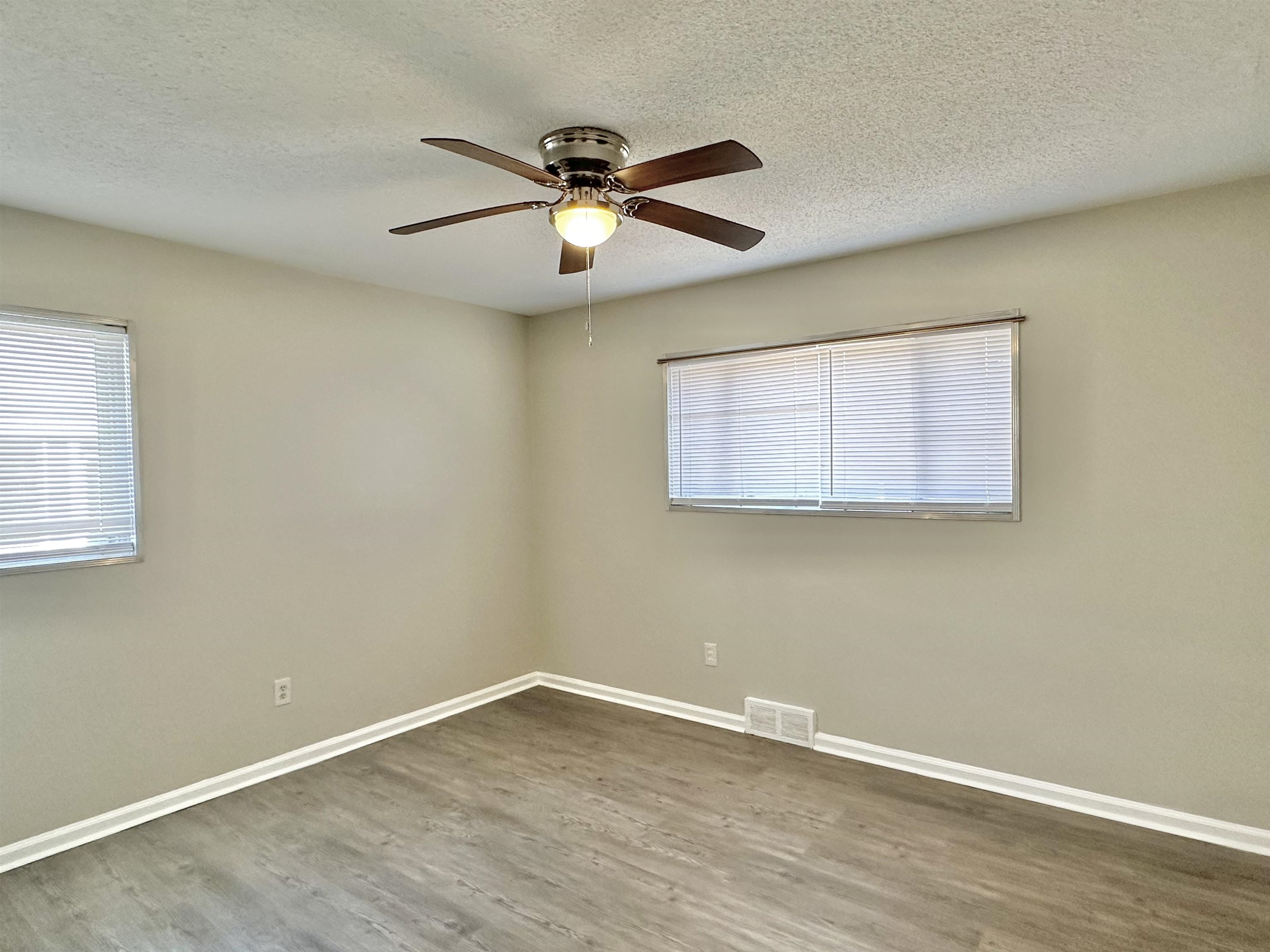 141 North White Station Road Memphis, TN 38117 - Photo 8 of 24