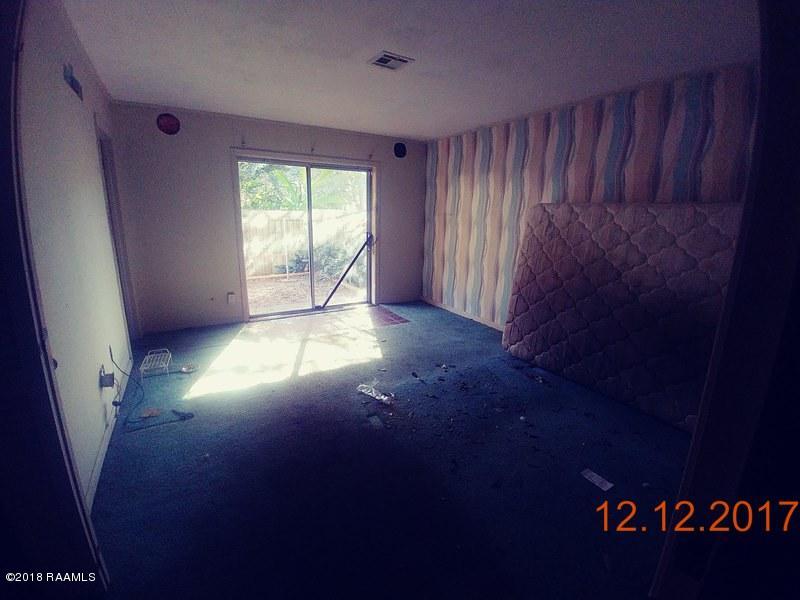 311 Sidney Martin Road Lafayette, LA 70507 - Photo 7 of 33 20171211_132943-rotate