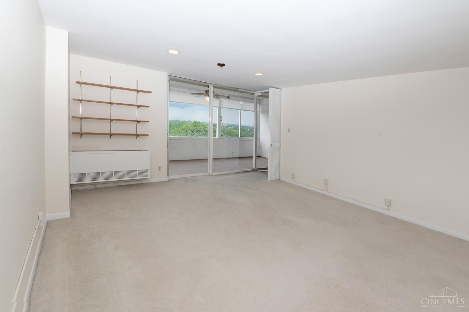 2324 Madison Road, Unit 902 Cincinnati, OH 45208 - Photo 10 of 43 Gallery Image 10