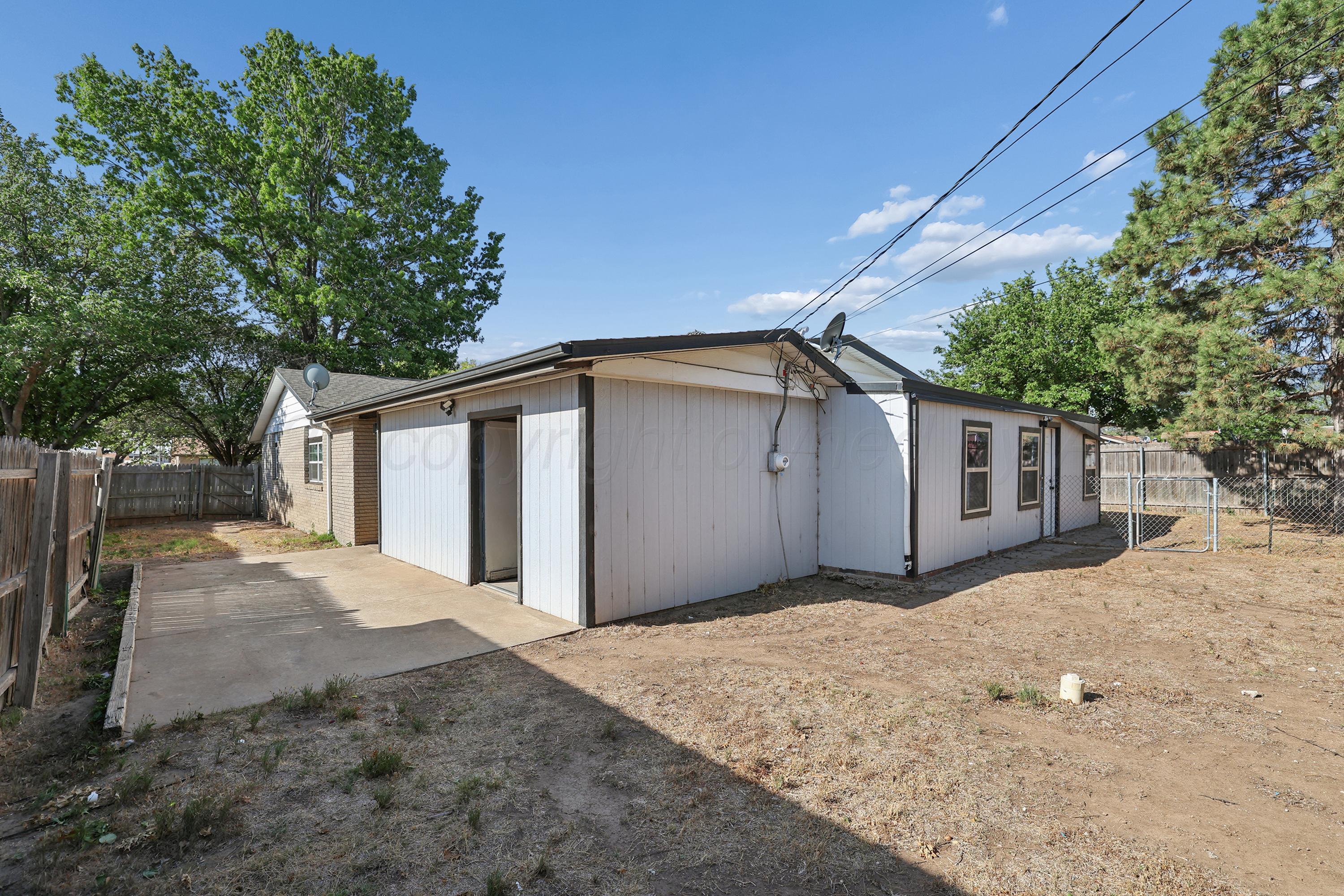 4302 Summit Circle Amarillo, TX 79109 - Photo 34 of 34 36-Shop and Patio