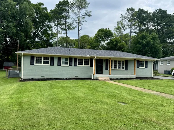 $339,500 | 801 Bagley Drive, Fayetteville, TN 37334