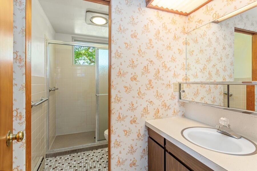 285 Buffalo Road Galien, MI 49113 - Photo 13 of 20 13_285BuffaloRd_8_Bathroom_LowRes