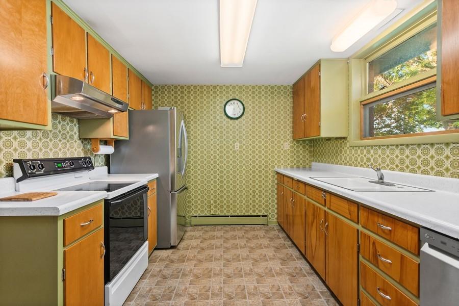 285 Buffalo Road Galien, MI 49113 - Photo 6 of 20 06_285BuffaloRd_177001_Kitchen_LowRes