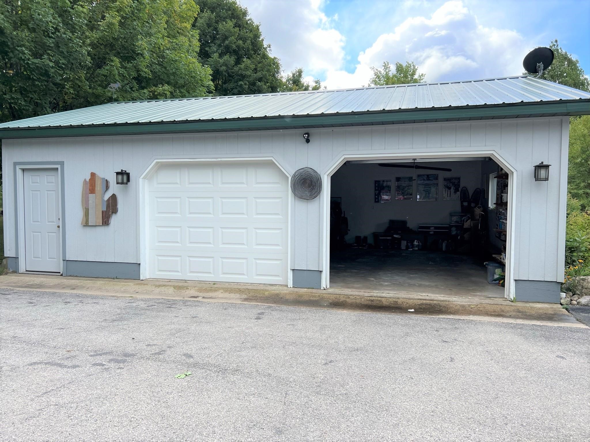 11135 Gildas Road Alden, MI 49612 - Photo 40 of 49 1905216-39.JPG