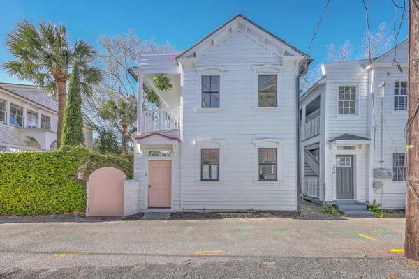 $2,750 | 10 Humphrey Court, Unit B, Charleston, SC 29403