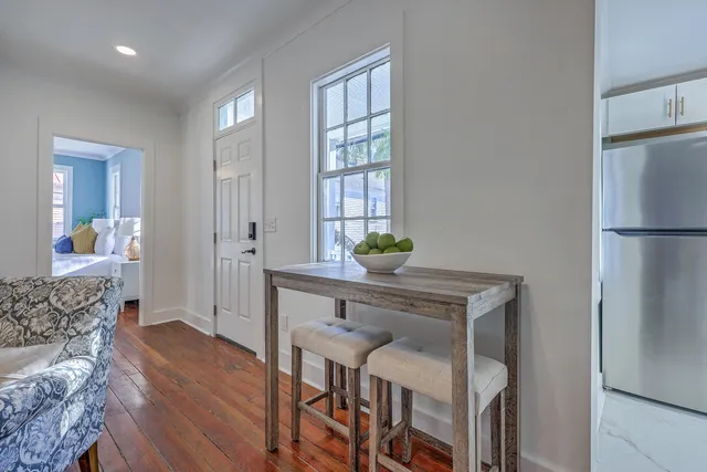 $2,750 | 10 Humphrey Court, Unit B, Charleston, SC 29403