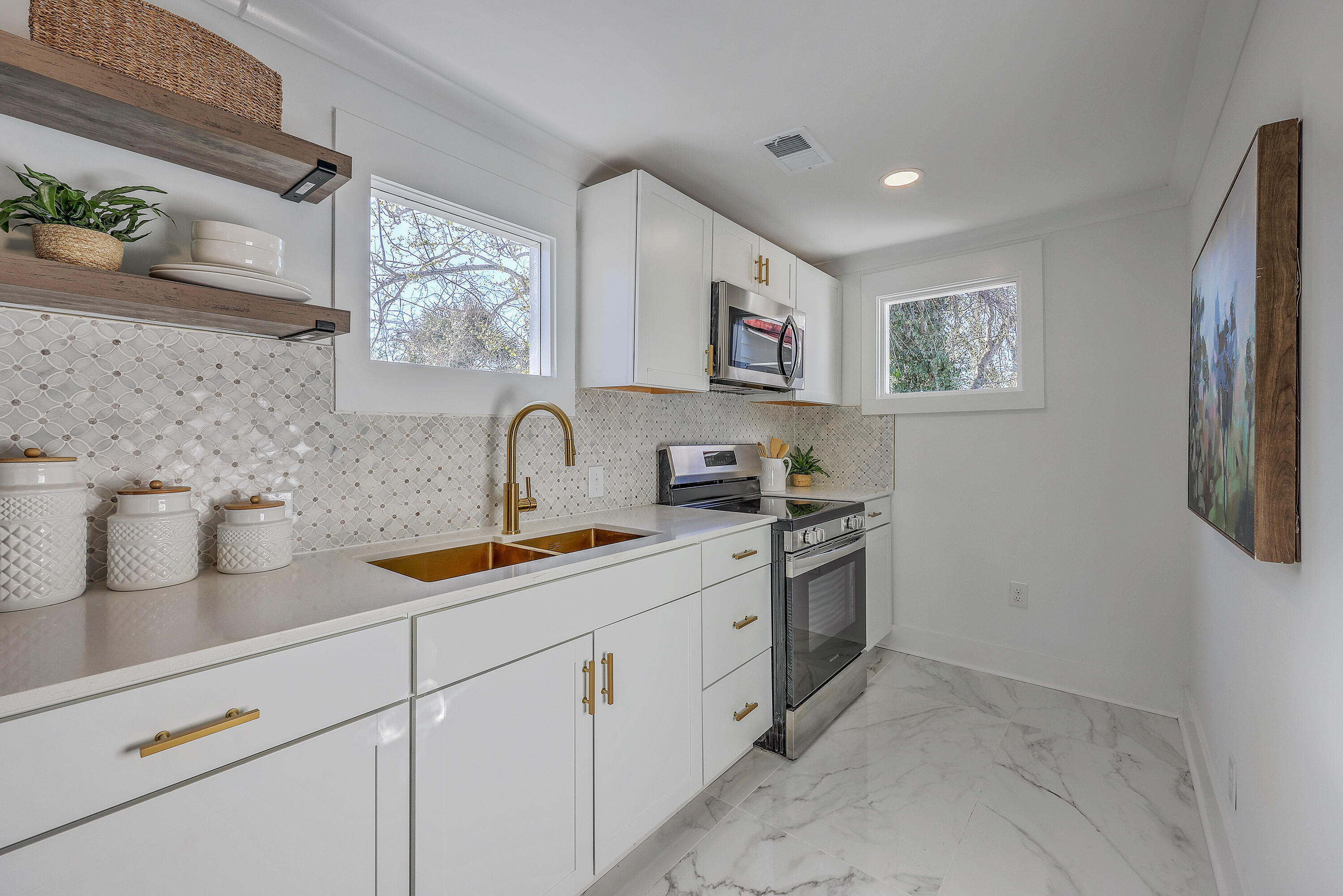 10 Humphrey Court, Unit B Charleston, SC 29403 - Photo 18 of 28 ZYN_7616_17_18_19_20_21_22