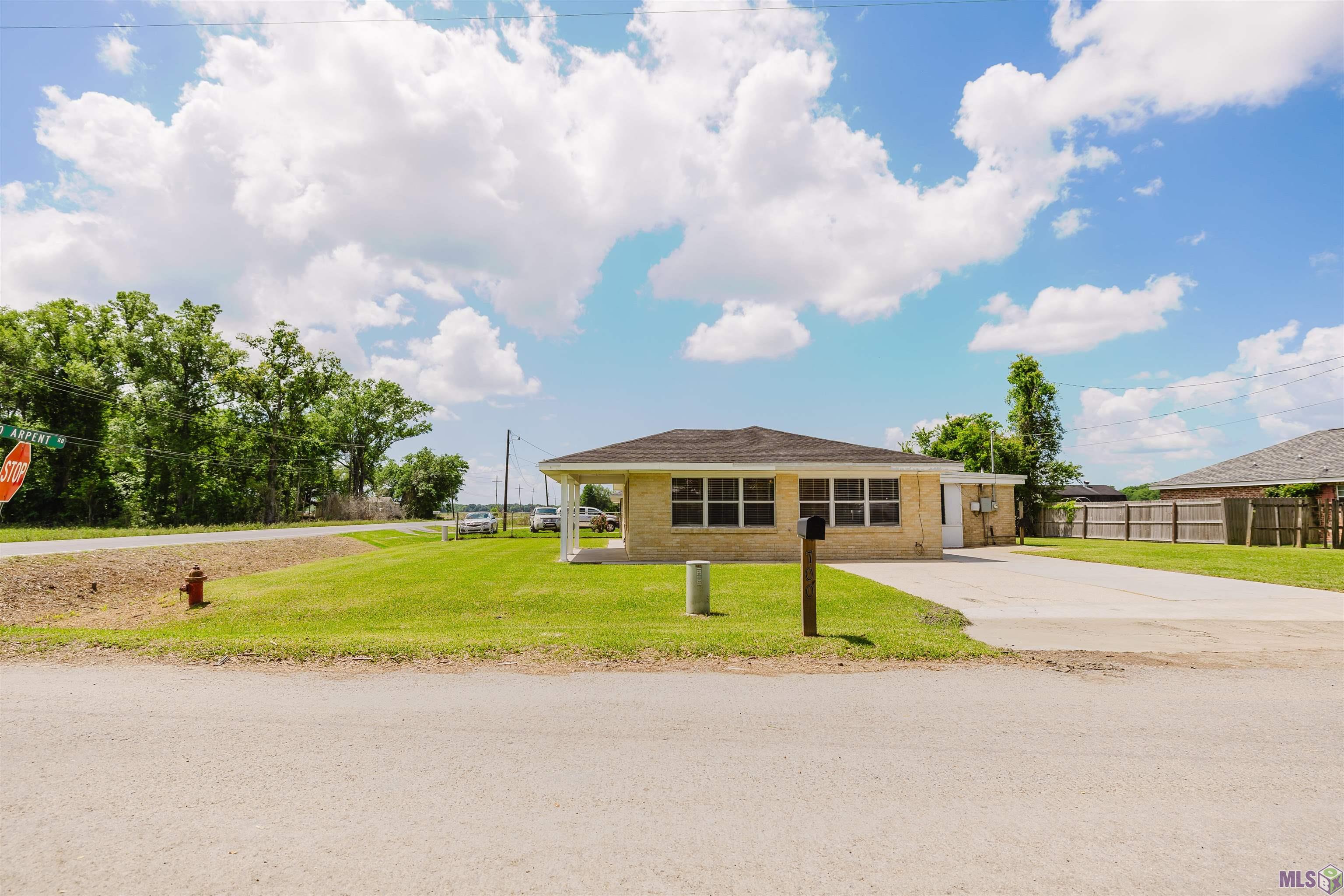 700 Brule Guillot Road Thibodaux, LA 70301 - Photo 2 of 10